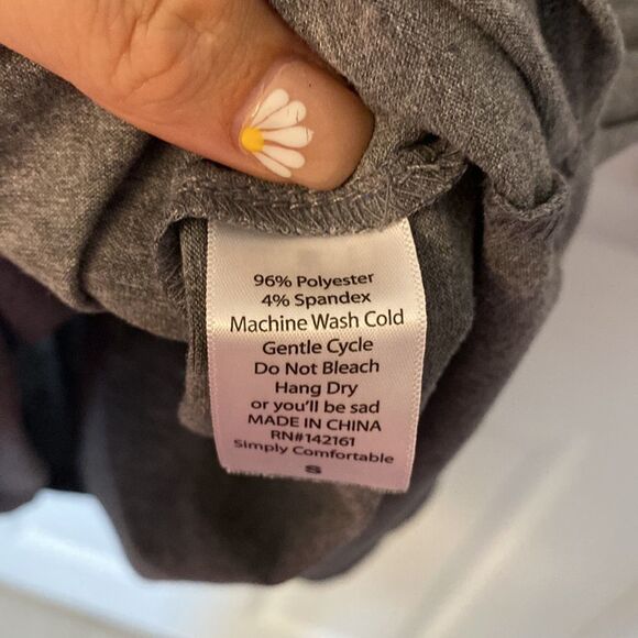 Lularoe- NWOT- randy tee- size small - Picture 6 of 7